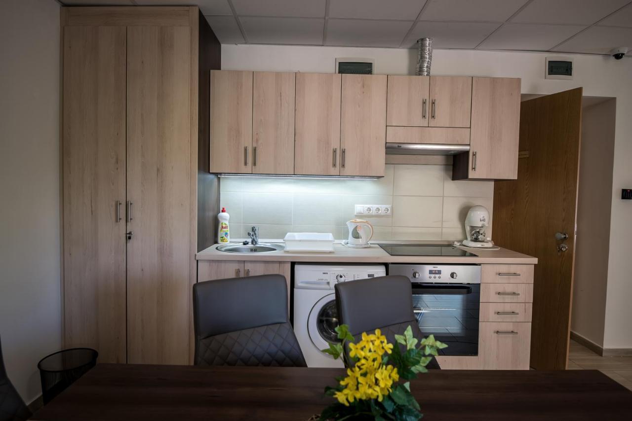 Mokka Apartman Сегед Екстериор снимка