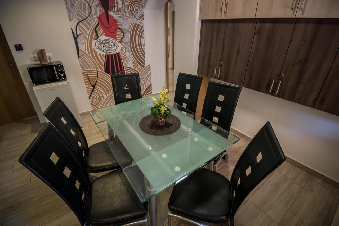 Mokka Apartman Сегед Екстериор снимка