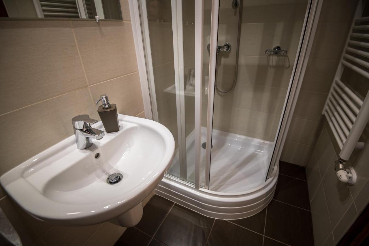 Mokka Apartman Сегед Екстериор снимка